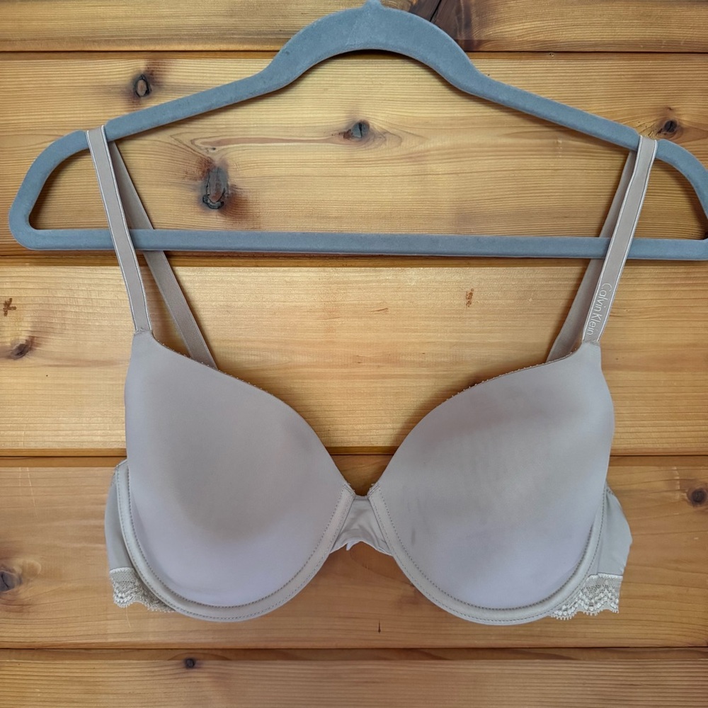 Calvin Klein Light Beige Bra with Lace Detail 36C